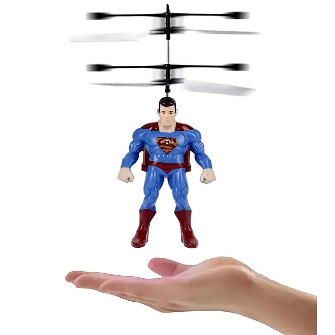 batman flyinh